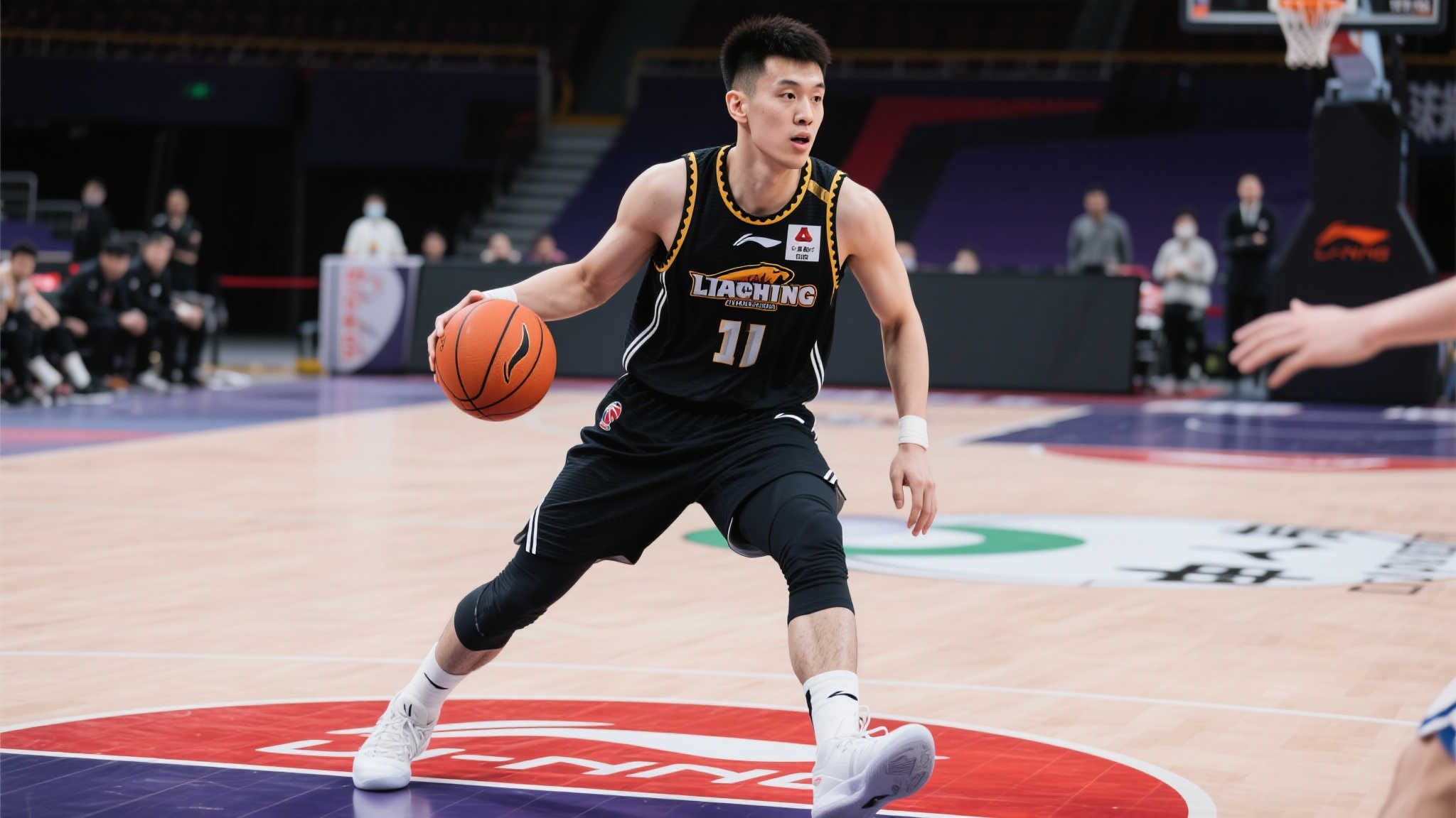 广东队迎新强援？杜锋或锁定“升级版邹阳”，陈国豪遭取舍！